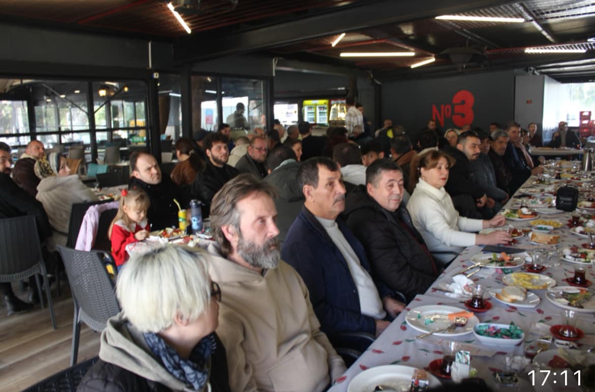 23.02.2025 EMLAKÇI ÜYELERİMİZ VE TİCARET İL MÜDÜRÜMÜZ İLE GERÇEKLEŞTİRDİĞİMİZ KAHVALTILI TOPLANTI